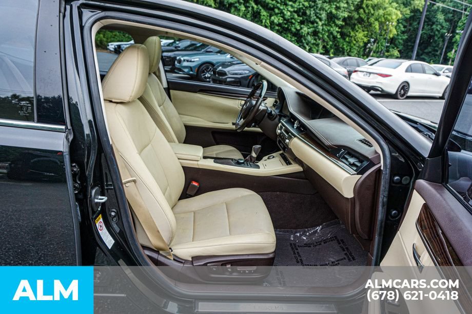 Used 2017 Lexus ES 350 w/ Premium Package FWD image 22