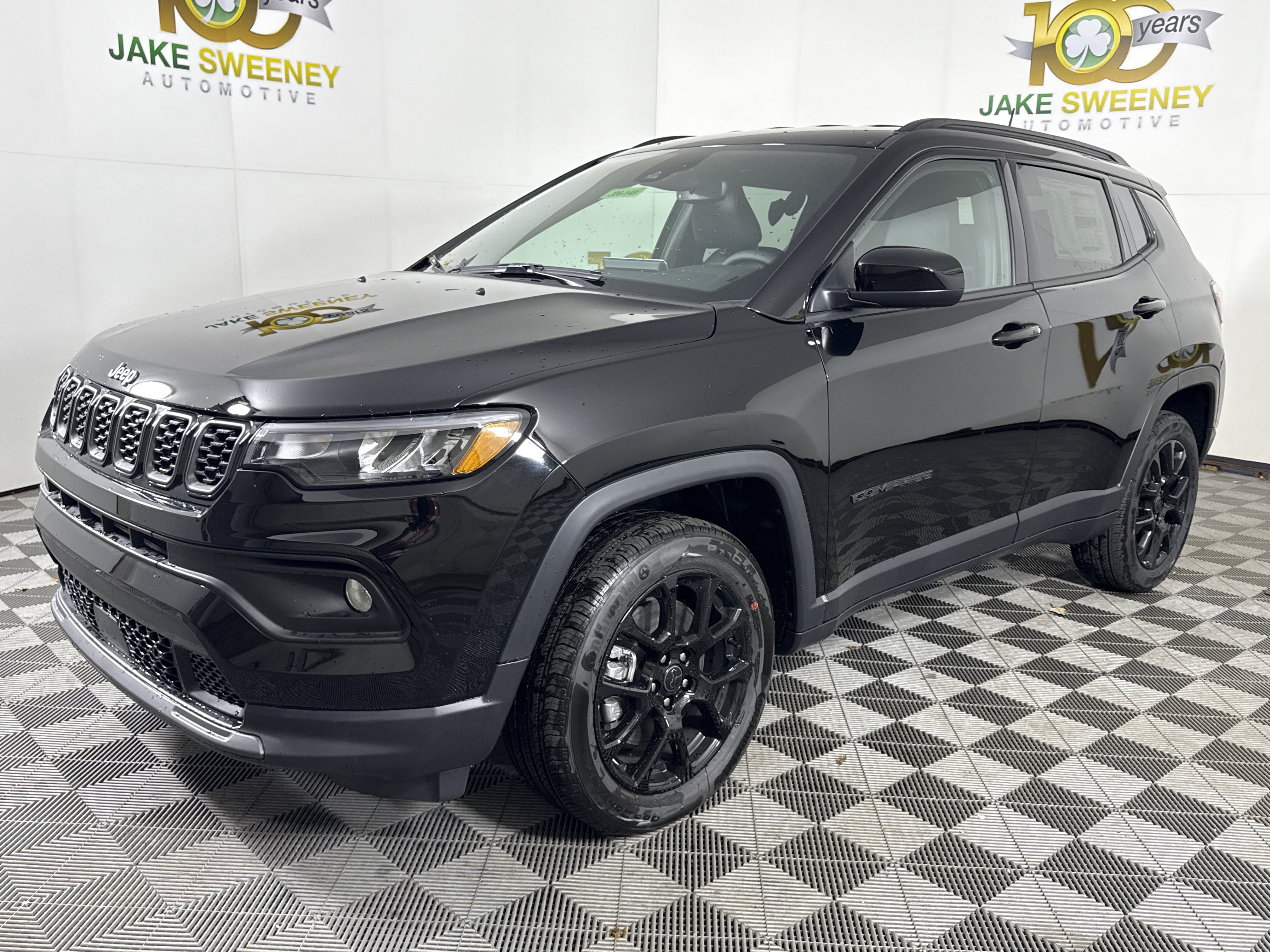 New 2026 Jeep Compass Latitude AWD/4WD image 4