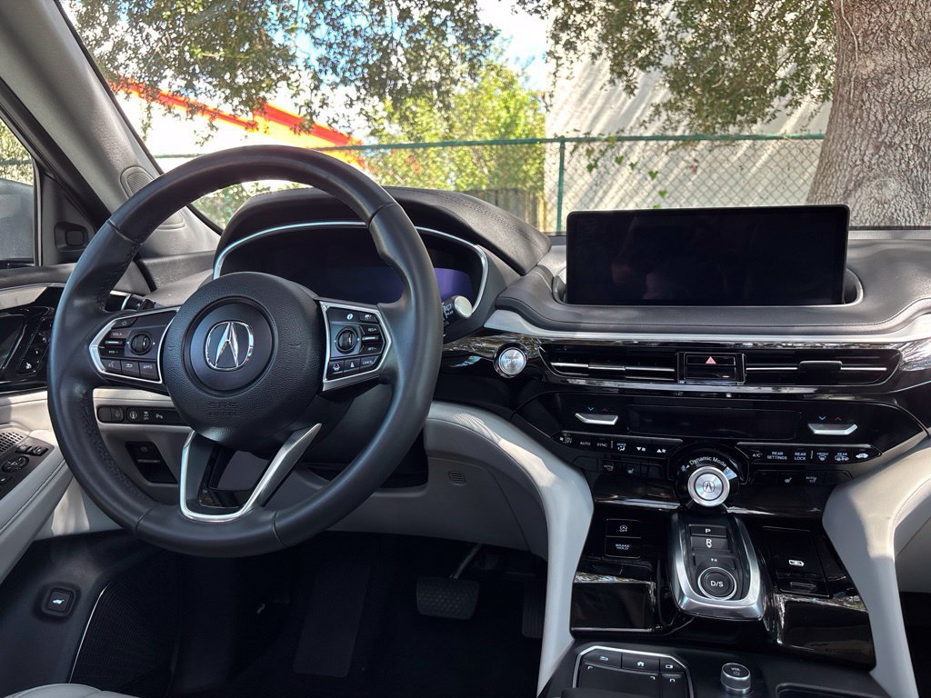 Used 2024 Acura MDX w/ Technology Package FWD image 25
