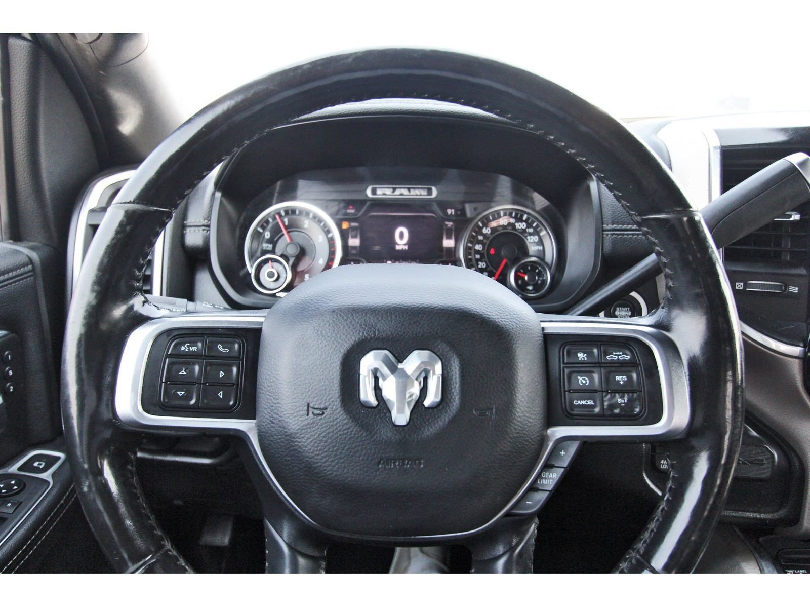 Used 2019 RAM 3500 Laramie AWD/4WD image 17