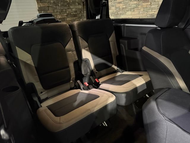 Used 2023 Ford Bronco Big Bend w/ Sasquatch Package AWD/4WD image 28