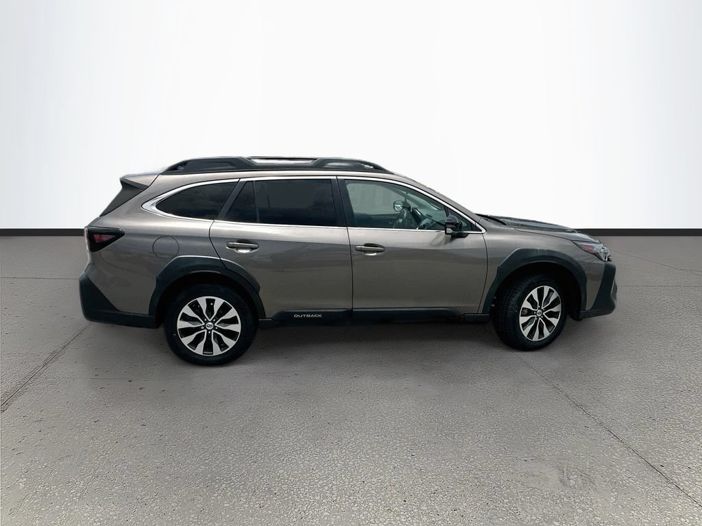 Used 2024 Subaru Outback Limited AWD/4WD image 8