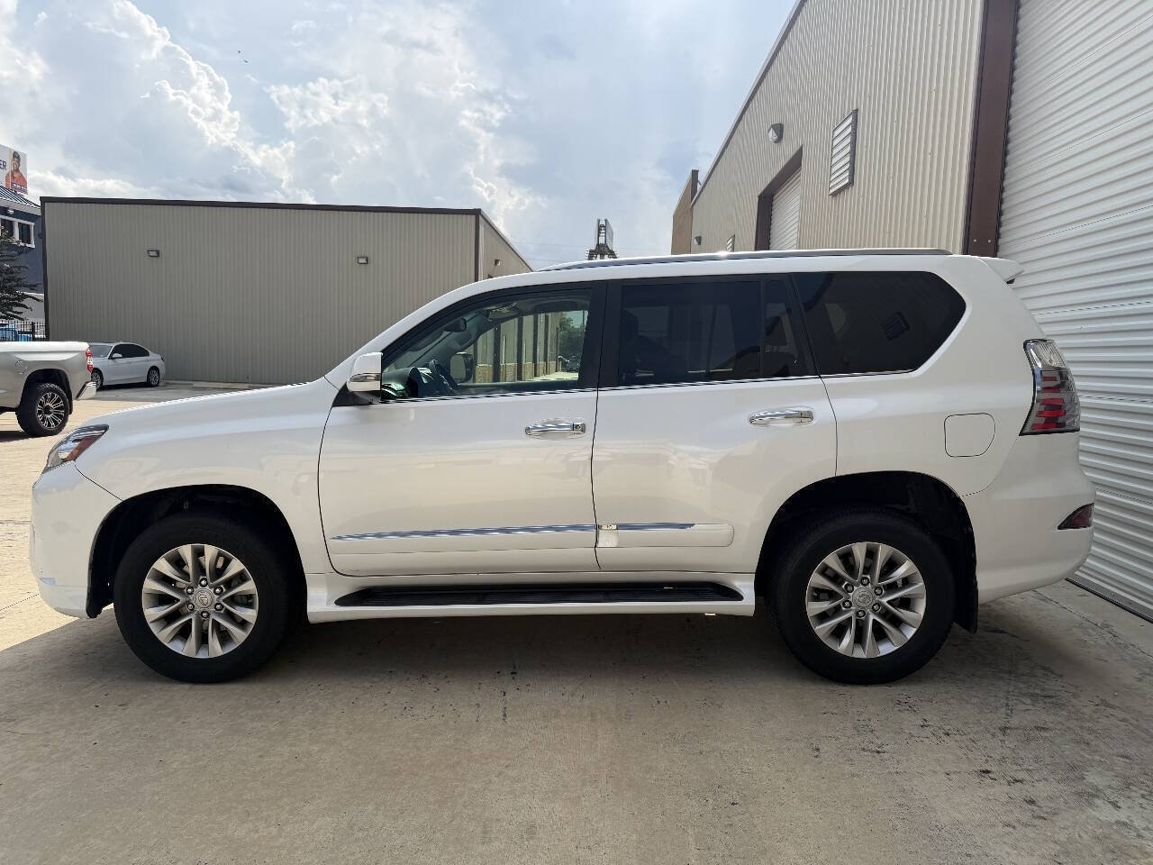 Used 2017 Lexus GX 460 Premium AWD/4WD image 5