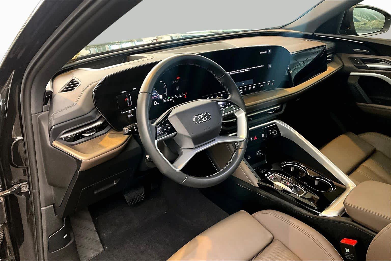 Certified 2025 Audi Q5 Premium AWD/4WD image 18
