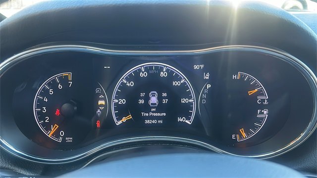 Used 2021 Jeep Grand Cherokee Laredo w/ Security & Convenience Group image 29