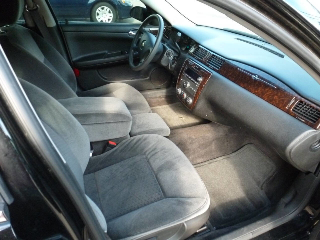 Used 2014 Chevrolet Impala Limited LS image 11