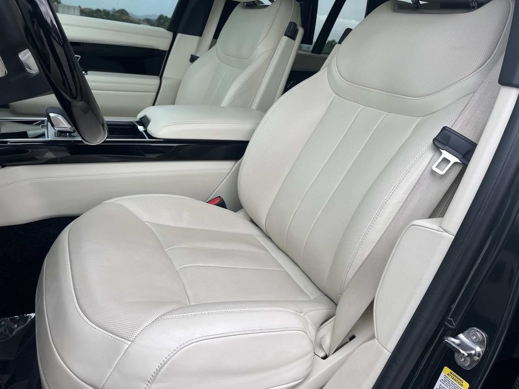 Certified 2024 Land Rover Range Rover Autobiography AWD/4WD image 12