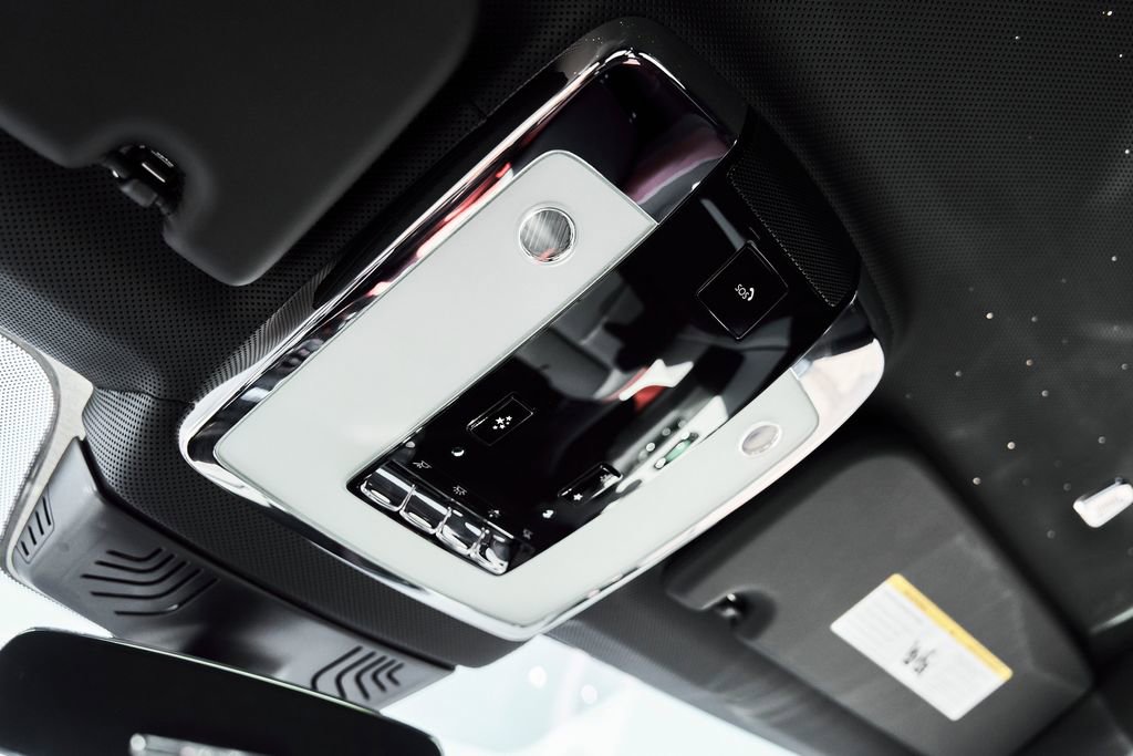 Used 2026 Rolls-Royce Cullinan image 78