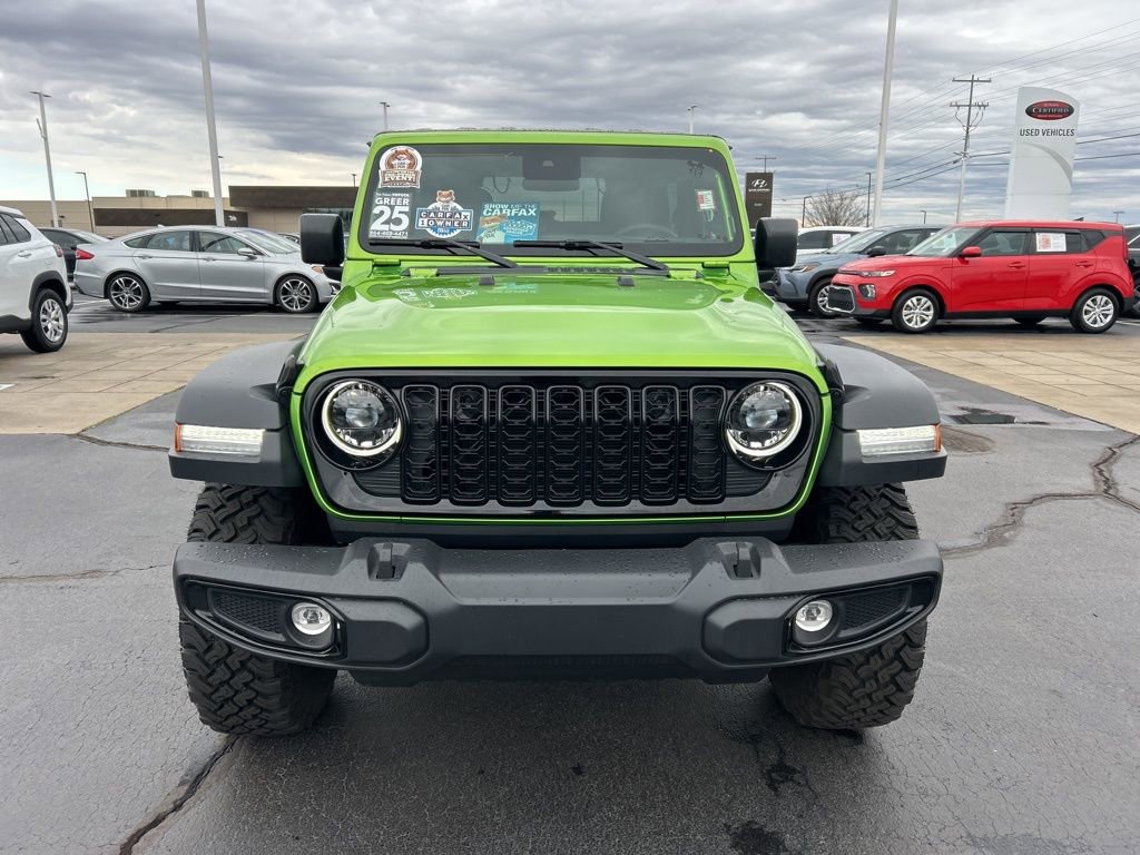 Used 2025 Jeep Wrangler Sport image 23