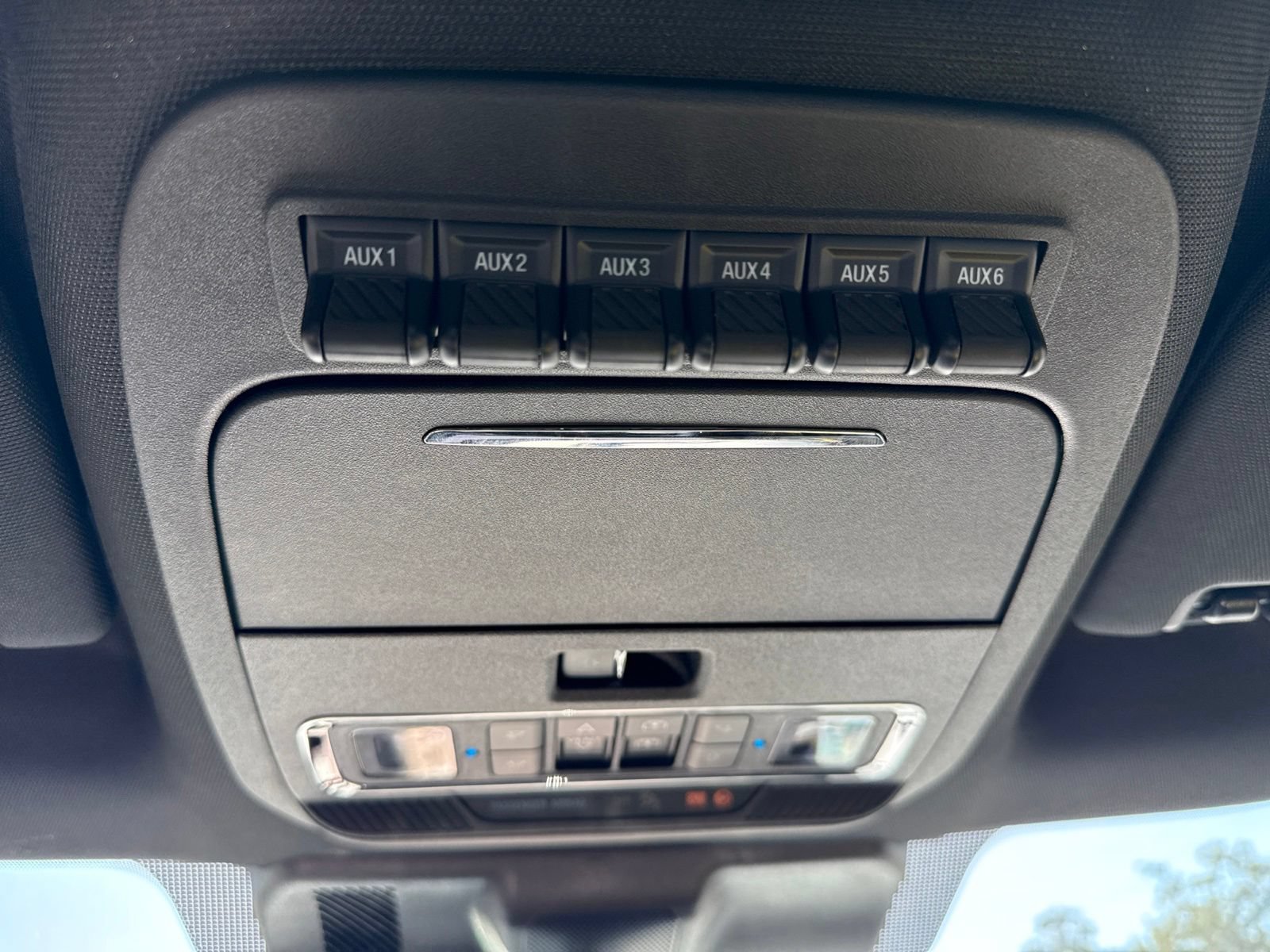 Used 2025 Ford F250 Platinum AWD/4WD image 19