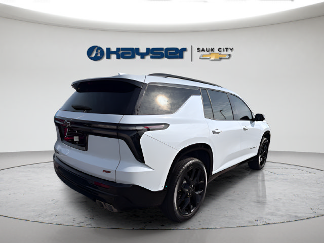 Used 2026 Chevrolet Traverse RS w/ LPO, Floor Liner Package AWD/4WD image 3