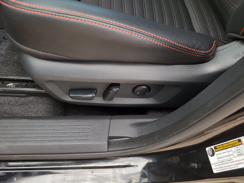 Certified 2025 Nissan Rogue SV AWD/4WD image 17