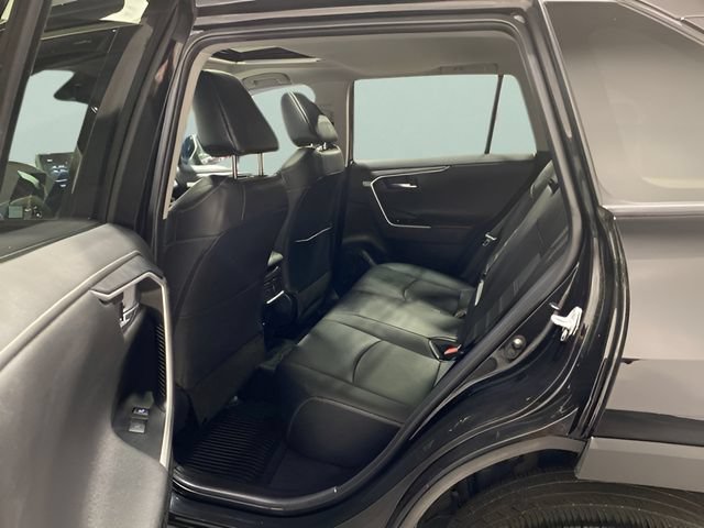 Used 2022 Toyota RAV4 Limited AWD/4WD image 24
