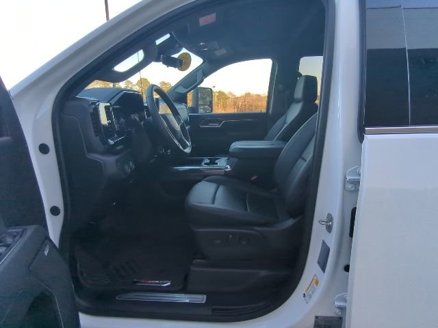 Used 2025 Chevrolet Silverado 2500 LTZ w/ LTZ Premium Package AWD/4WD image 16