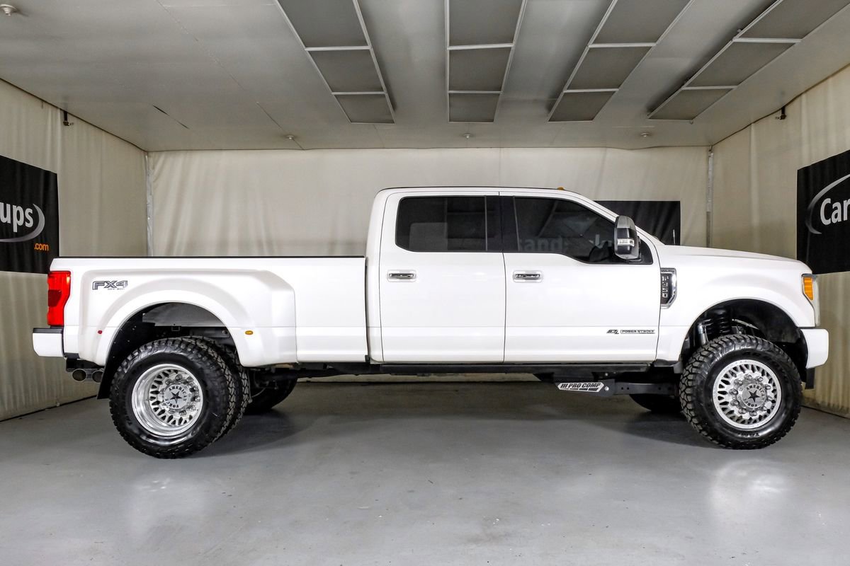 Used 2017 Ford F350 Lariat w/ Lariat Ultimate Package image 5