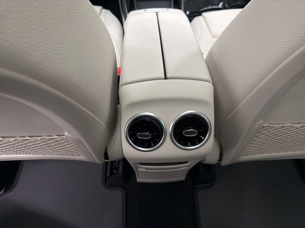 New 2026 Mercedes-Benz GLB 250 image 23