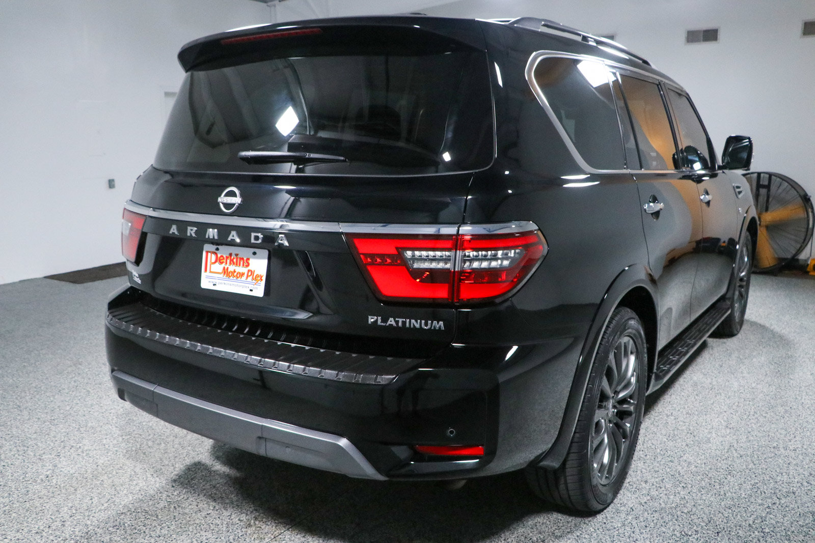 Used 2021 Nissan Armada Platinum w/ Captain's Chairs Package AWD/4WD image 7