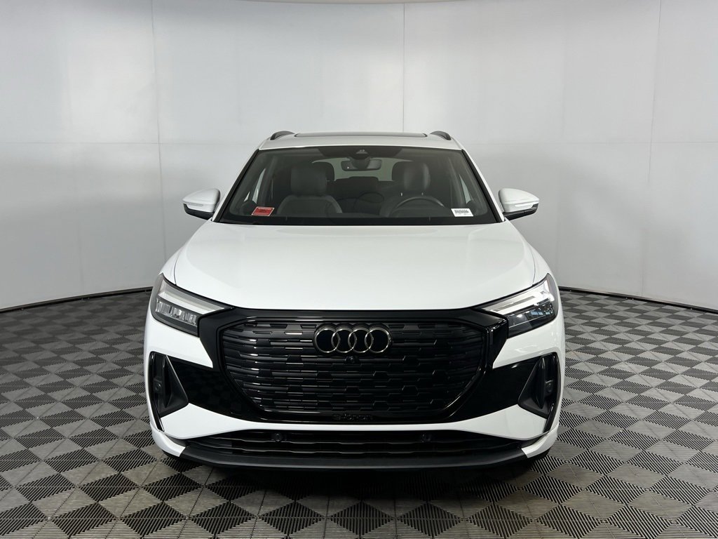 Used 2024 Audi Q4 e-tron Premium Plus w/ Premium Plus image 15