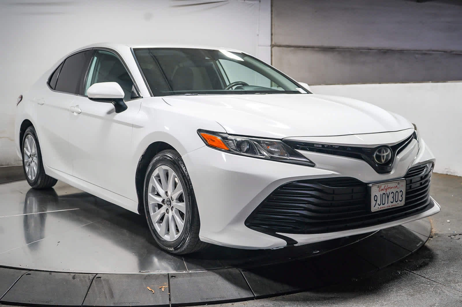 Certified 2020 Toyota Camry LE FWD image 4