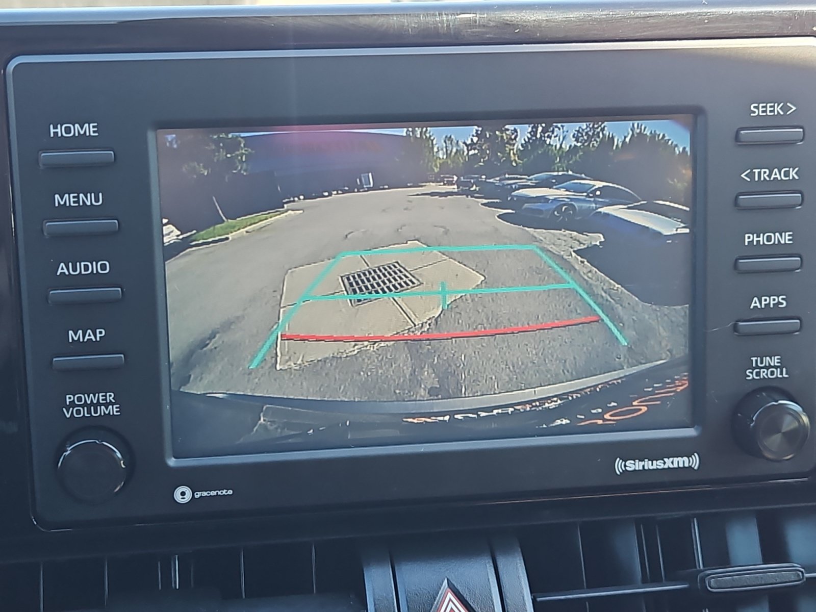 Used 2020 Toyota RAV4 LE FWD image 17