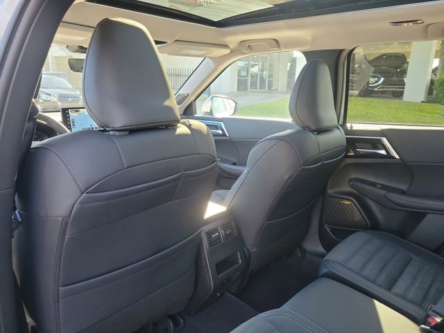 New 2026 Mitsubishi Outlander SE FWD image 15