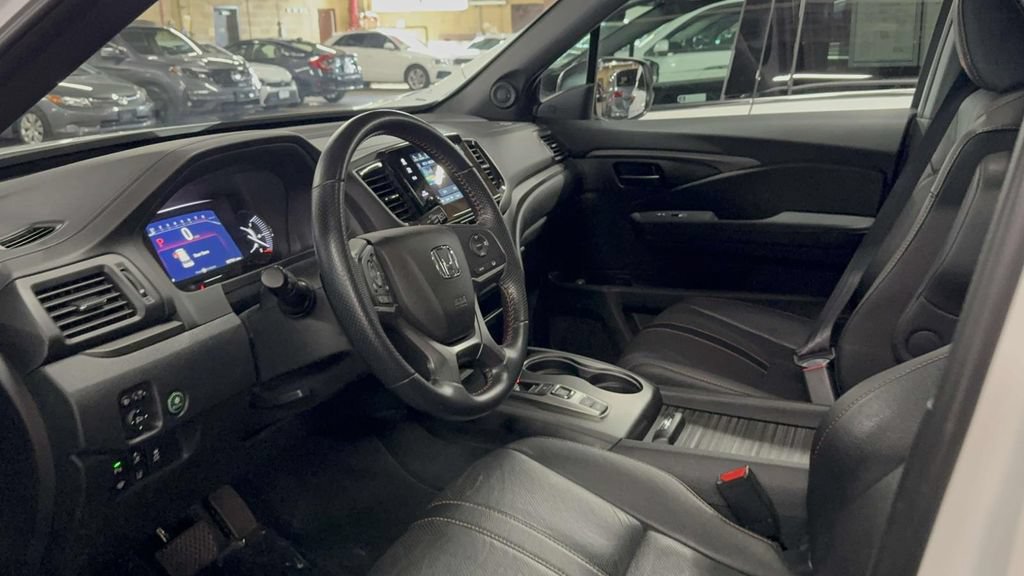 Certified 2022 Honda Passport TrailSport image 30