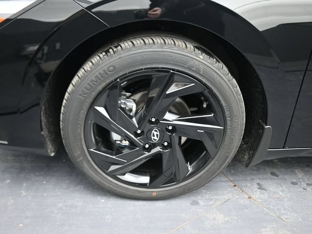 Used 2026 Hyundai Elantra Sport FWD image 21