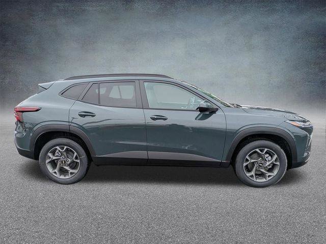 New 2026 Chevrolet Trax LT w/ Driver Confidence Package image 3