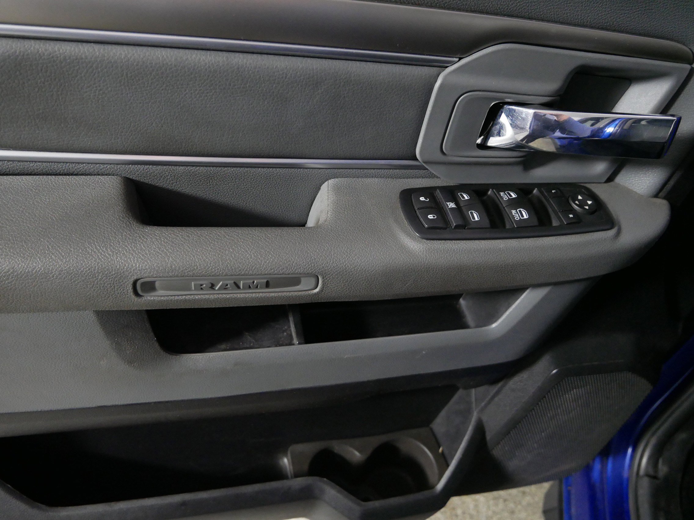 Used 2016 RAM 2500 Big Horn image 19