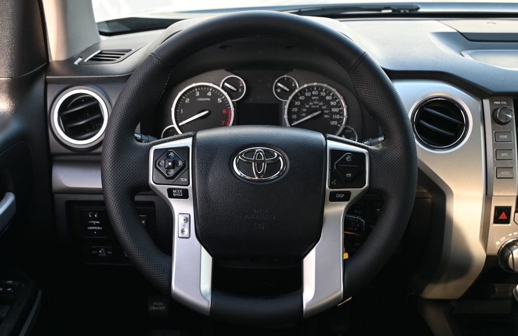Used 2017 Toyota Tundra SR5 w/ TRD Off Road Package image 9