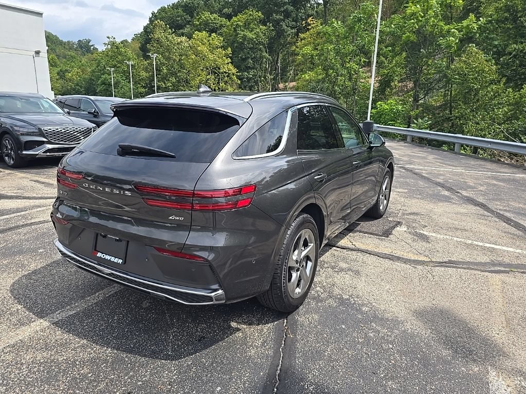 Used 2026 Genesis GV70 2.5T Advanced AWD/4WD image 5