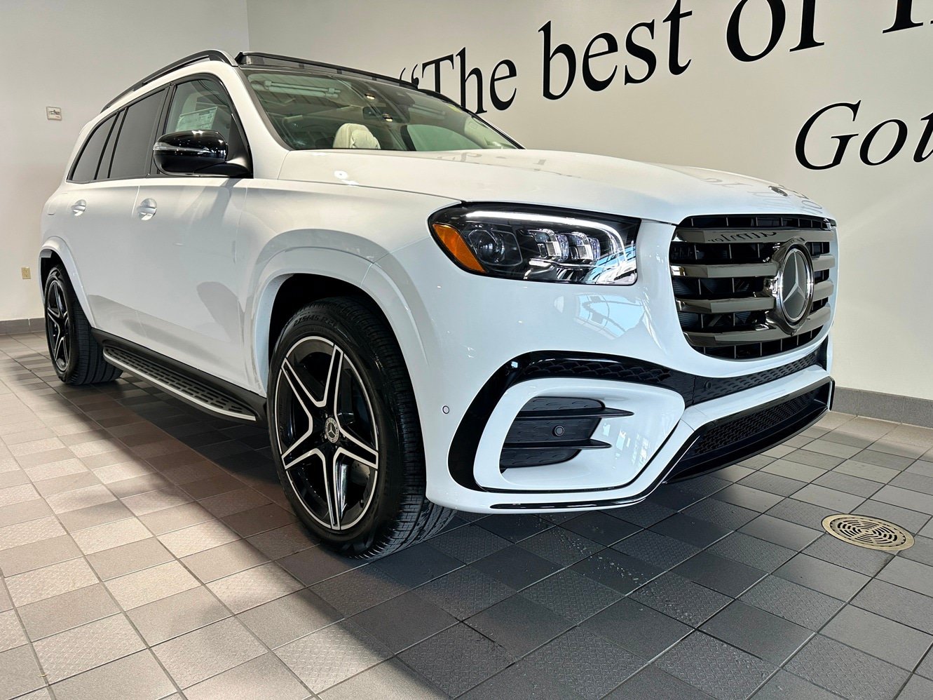 New 2026 Mercedes-Benz GLS 450 4MATIC video 1