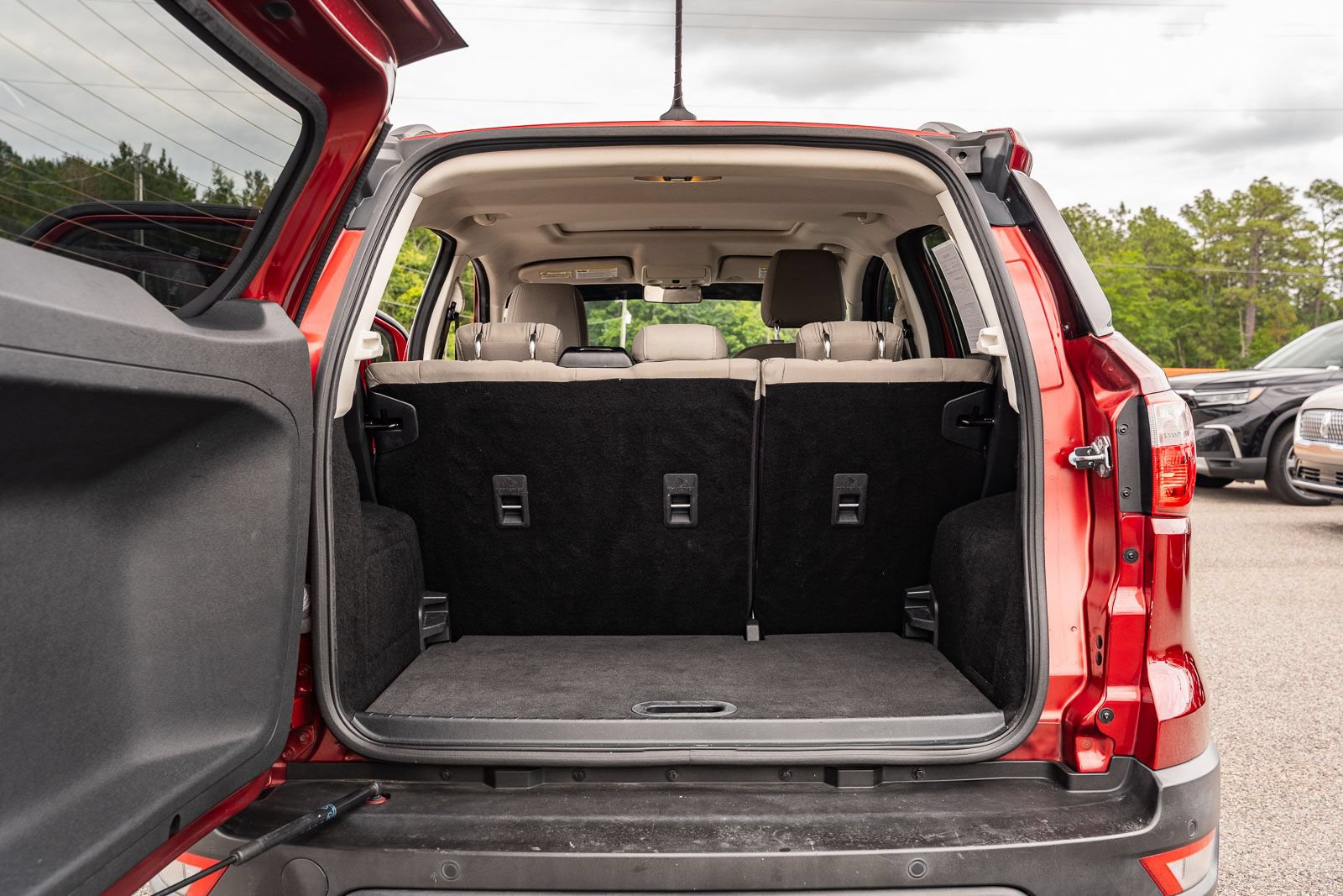 Certified 2018 Ford EcoSport SE w/ SE Convenience Package FWD image 15