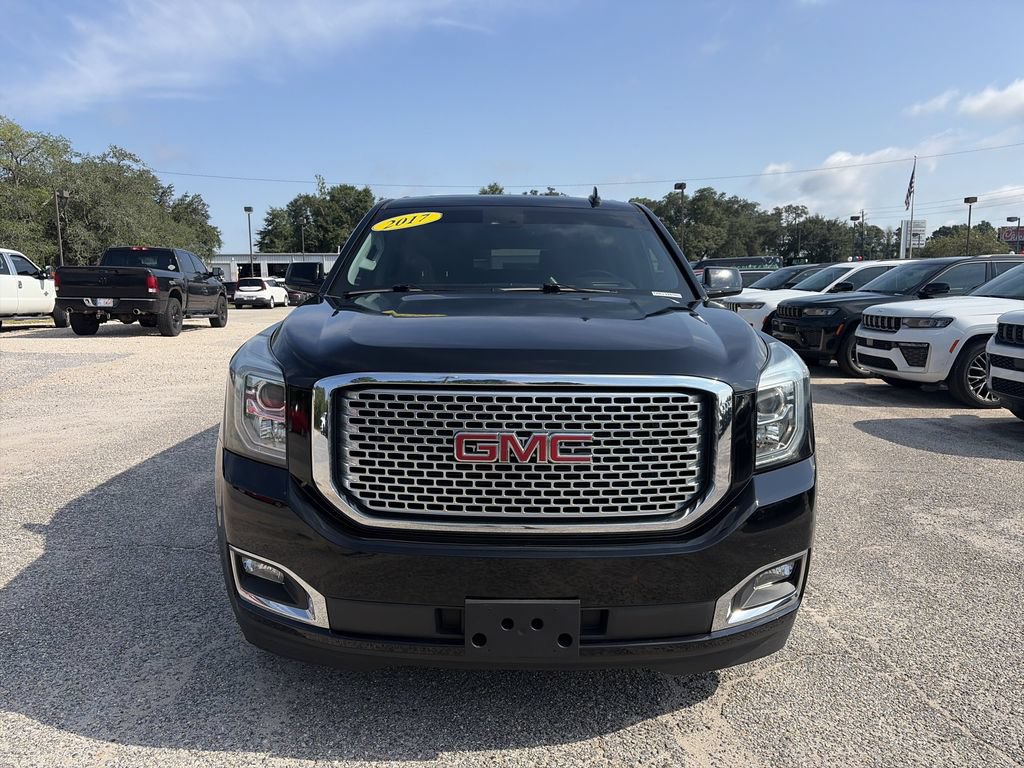Used 2017 GMC Yukon XL Denali w/ Open Road Package AWD/4WD image 9