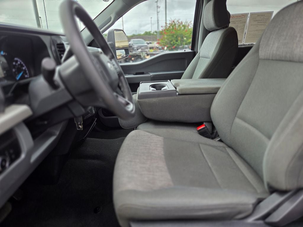 Used 2025 Ford F250 XLT AWD/4WD image 15