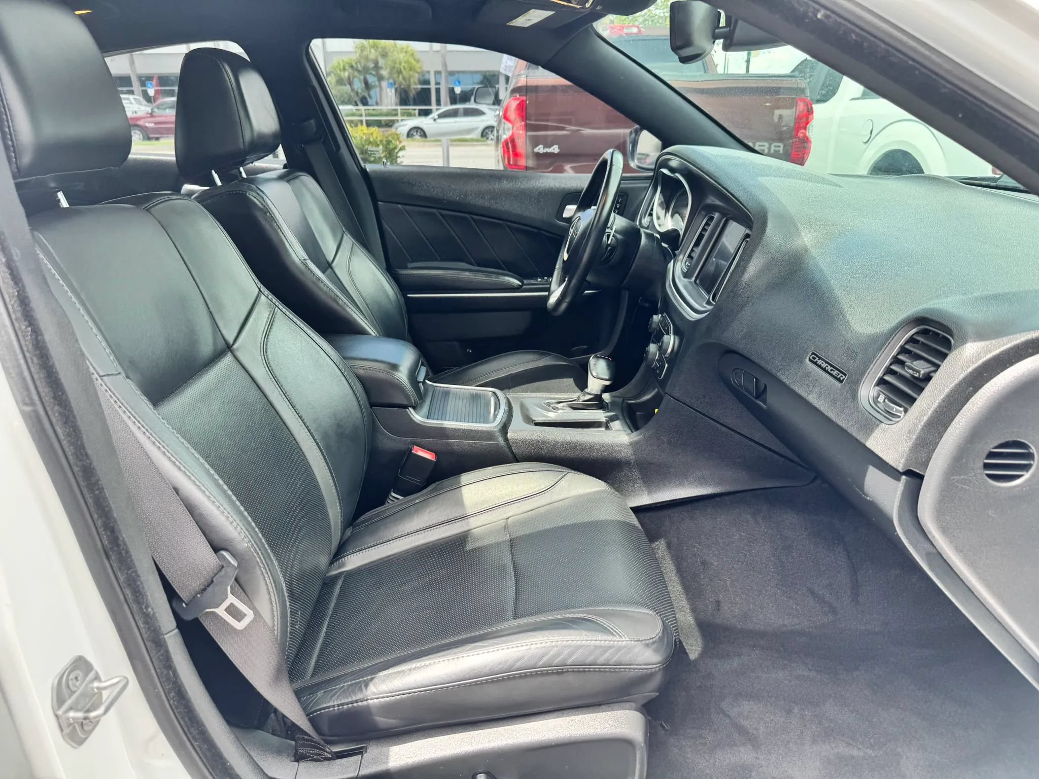 Used 2015 Dodge Charger R/T w/ Plus Group RWD image 27