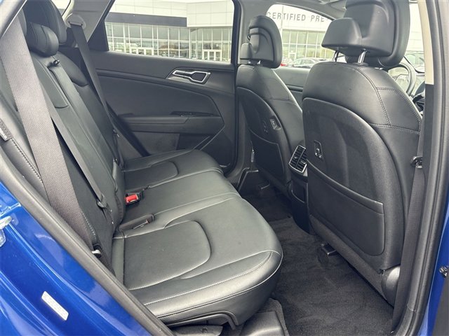 Used 2025 Kia Sportage EX w/ Premium Package image 27