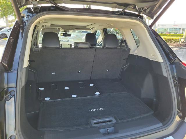 Certified 2023 Nissan Rogue SL w/ SL Premium Package FWD image 15