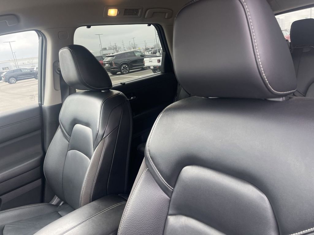 Used 2023 Nissan Pathfinder SL image 16