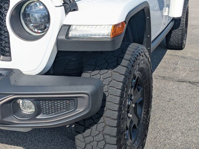 Used 2023 Jeep Gladiator Mojave w/ LED Lighting Group AWD/4WD image 9
