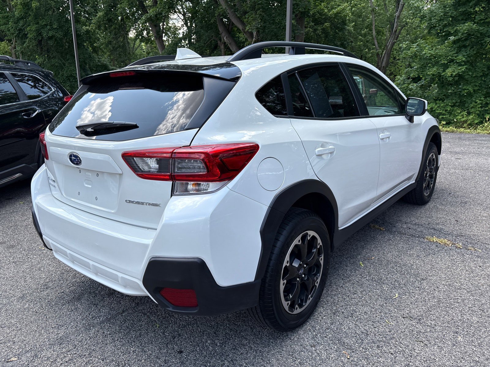Used 2023 Subaru Crosstrek 2.0i Premium AWD/4WD image 9