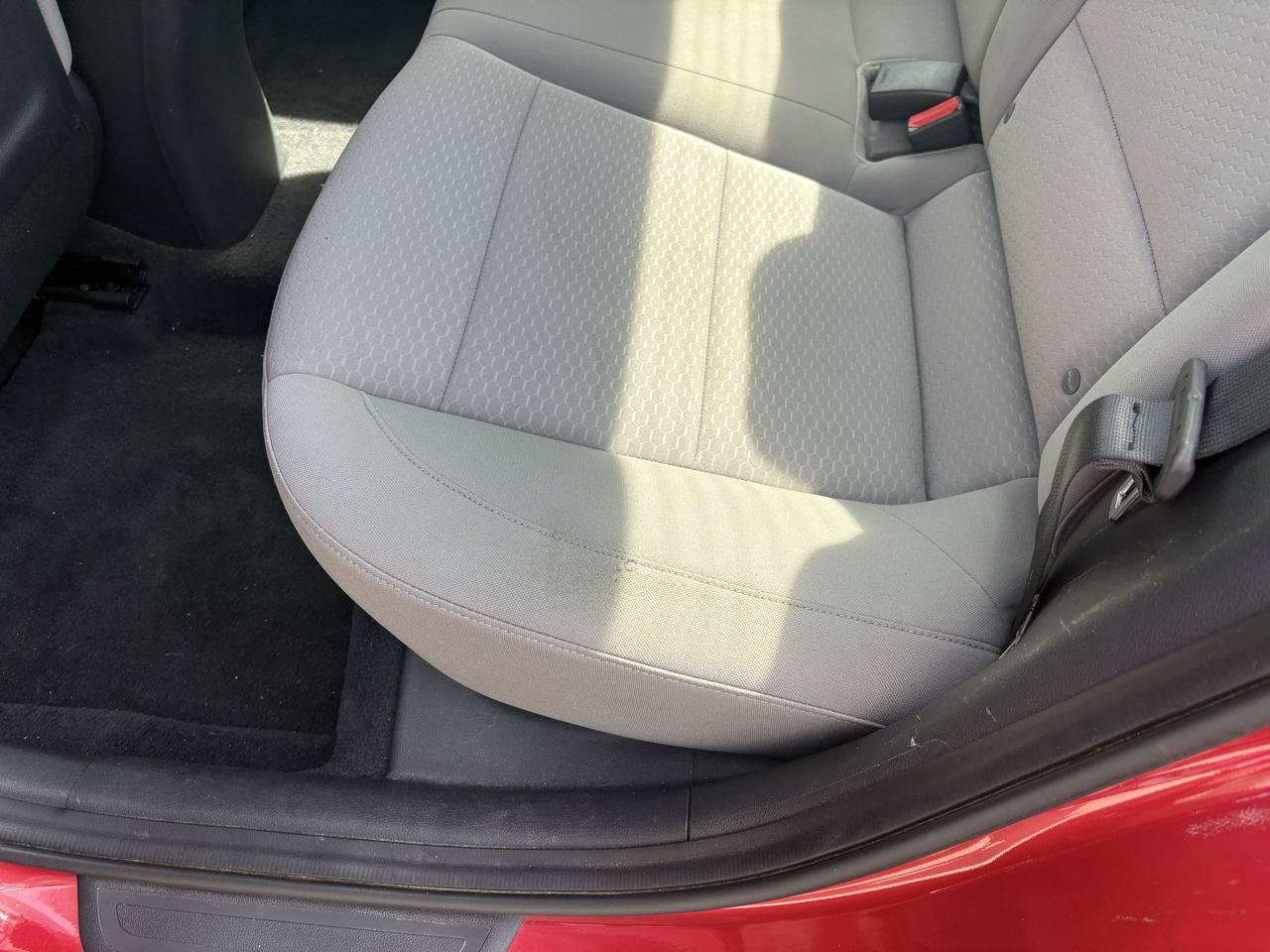 Used 2020 Hyundai Elantra SEL FWD image 31