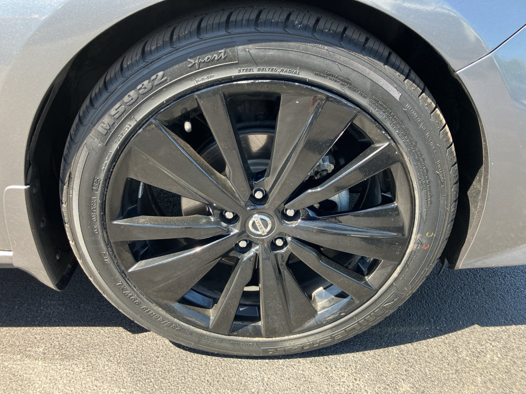 Used 2022 Nissan Altima 2.5 SR w/ Midnight Edition Package AWD/4WD image 13
