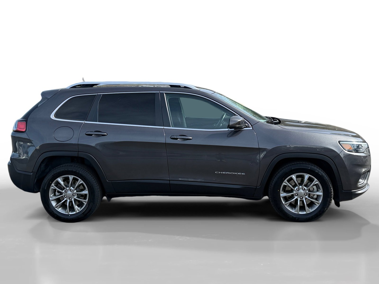 Used 2019 Jeep Cherokee Latitude Plus w/ Comfort/Convenience Group image 6