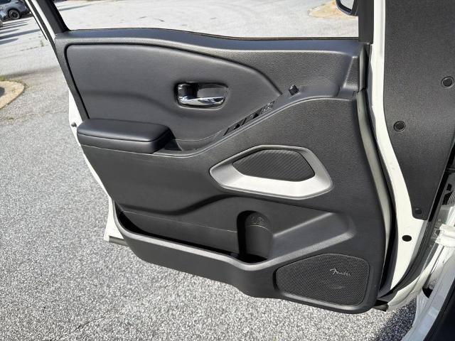 Certified 2025 Nissan Frontier SV w/ SV Convenience Package RWD image 16