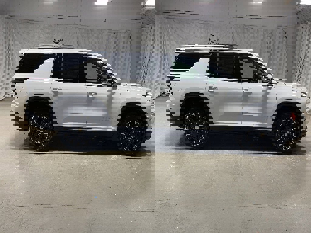 New 2026 Chevrolet Traverse LT w/ Sun and Wheel Package image 8