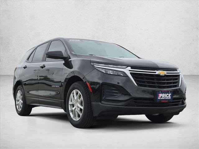 Used 2023 Chevrolet Equinox LS FWD image 3