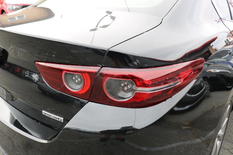 Used 2020 MAZDA MAZDA3 AWD Sedan w/ Select Package image 4