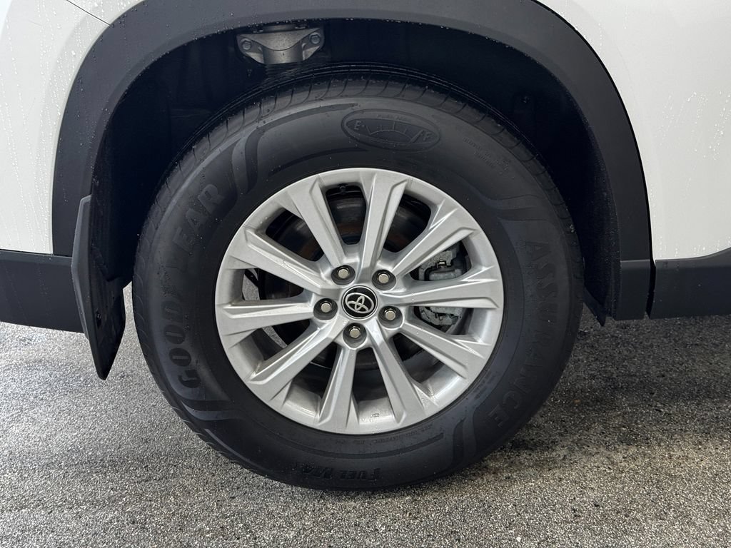 Used 2024 Toyota Grand Highlander AWD image 25