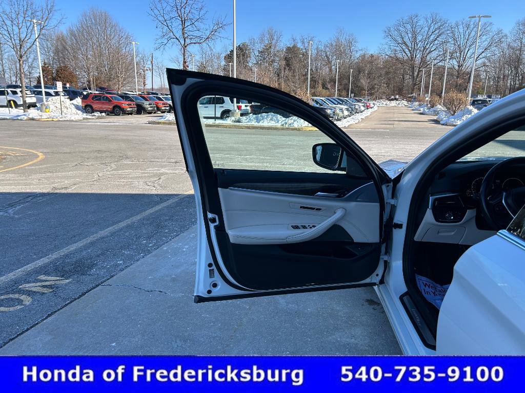 Used 2019 BMW 530i xDrive w/ Executive Package image 15